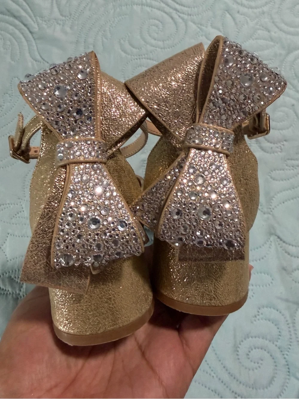 GB Toddler Girls' Tinsley Bow Dress Pumps, Size 3- Sand & Gold 1 pair